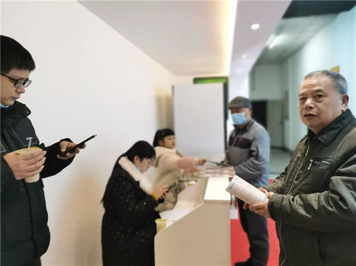 四川中青旅綿陽分社、綿陽市中旅假日旅行社、綿陽自來文化傳播有限公司24H自助售貨服務(wù)盛大開業(yè)